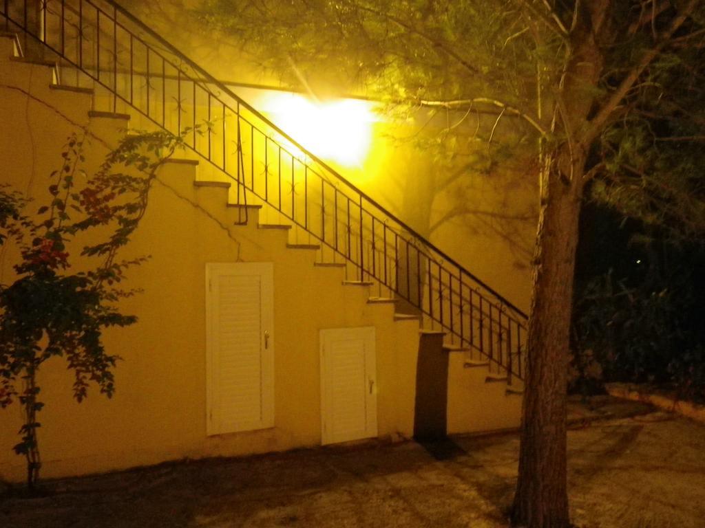 קרי Villa Theodora מראה חיצוני תמונה